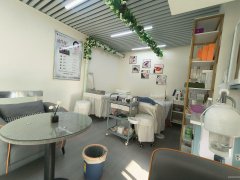 C11456恒大绿州好位置店铺转租