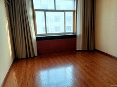 C11458位于昌吉市建设路临街商铺出租