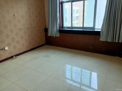 C11458位于昌吉市建设路临街商铺出租