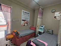 C11462路秀佳园沿街商铺转让