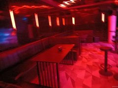 C11352位于西北路与南昌路交汇处酒吧转让