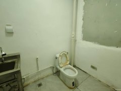 11470呼图壁县如意家园90平旺铺转让