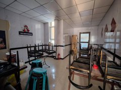 C11478迎宾路航空嘉园90平餐厅转让