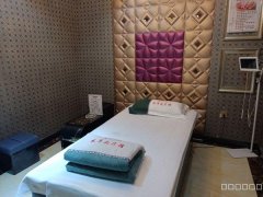 C11480位于奇台县团结路金天地附近临街店面转让