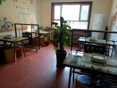 C11481位于呼图壁县中亚市场附近临街餐饮店转让