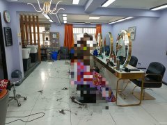 C11482位于昌吉市建国西路滨湖雅居附近临街门面出租