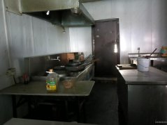 C11493位于米东区白杨河工业园区附近餐饮店超市转让