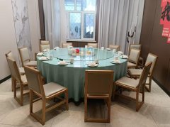 C11501伊宁市上海城营业中精装修餐饮店转让