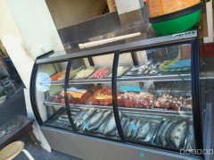 C11502位于阿勒泰布尔津县汇鑫国际附近经营中餐厅转让