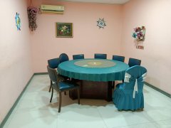 C11510位于五家渠102团工业园区餐厅店转让