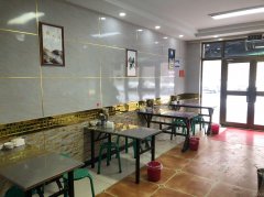 C11522店面转让 位于呼图壁县阳光宜家小区楼下餐饮店转让