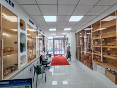 C11542万科锦荟里42平翰皇洗护店转让