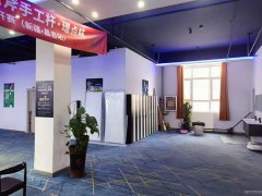 C11560位于昌吉市塔城路美达花苑临街台球会所转让