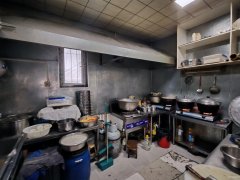 C11557头屯河工业园65平餐厅转让