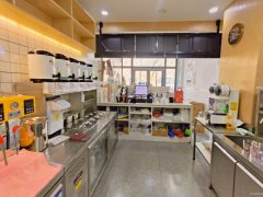 C11569北京北路学校旁店铺空转