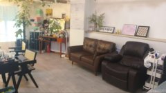 C11604万科都会传奇首渡美发店内美甲美睫化妆店转让