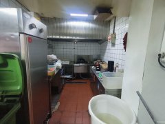 C11601北京南路经营中品牌米粉店转让