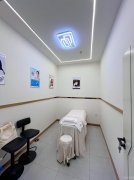 C11635米东区公务员小区C区转盘美容店转让