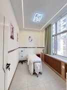 C11635米东区公务员小区C区转盘美容店转让