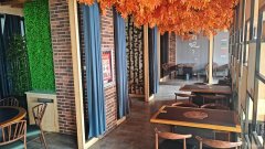 C11640位于吉木萨尔县北庭名街二楼餐饮店转让