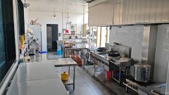 C11640位于吉木萨尔县北庭名街二楼餐饮店转让