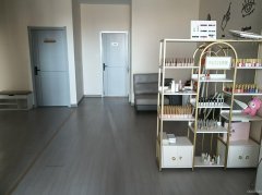 C11644位于昌吉市中山路天河婚恋广场内店面转让