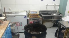 C11660昌吉市天山路西街名门三期大门口餐饮旺铺转让