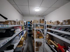 C11666长青四队50平快递超市转让