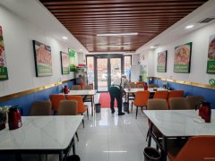 C11668万科天山府一期100平餐厅转让