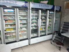 位于昌吉市南公园西路上海花园药店转让