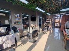 C11690阜康元森国际45平美发店转让