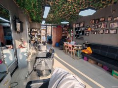 C11690阜康元森国际45平美发店转让