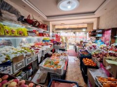 C11700贵州东路85平水果店转让