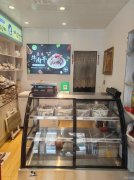 C11702位于昌吉市健康东路健康小区南门临街店面转让