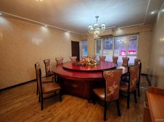 C11740位于乌市万泰阳光城一期餐厅+棋牌室转让