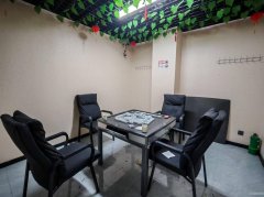 C11740位于乌市万泰阳光城一期餐厅+棋牌室转让