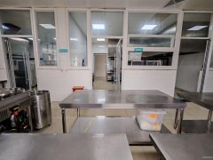 C11748米东区轻工学院北校区30平档口餐厅转让