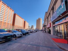 C11772昌吉学院学生公寓对面35平餐厅转让