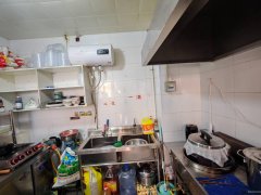 C11773阜康沿湖商业街400平火锅店转让