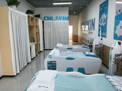 C11344位于阜康市网红街二楼商铺低价急转