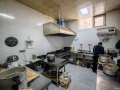 C11775金茂绿谷春天54平餐厅转让