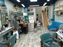 C11777位于昌吉市长宁路江南小镇西苑临街二层商铺出租