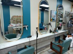 C11777位于昌吉市长宁路江南小镇西苑临街二层商铺出租