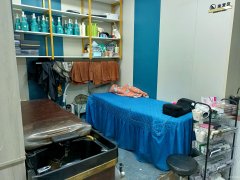 C11777位于昌吉市长宁路江南小镇西苑临街二层商铺出租