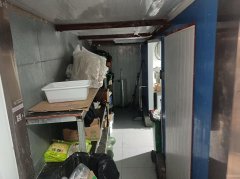 C11778位于昌吉城建步行街品牌快餐店转让