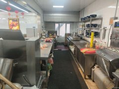 C11764钢花小区沿街商铺转让