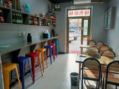 C11794位于昌吉市建设路临街餐饮店转让