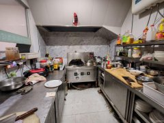 C11801三道坝碱泉子工业园70平餐厅转让