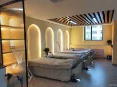 C11802万科都会传奇110平美容院转让