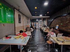 C11808北园春泽普街74平餐厅转让